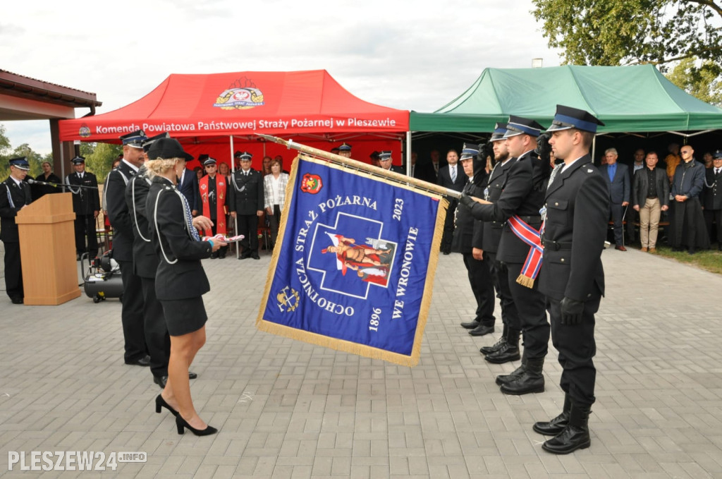 Nadanie sztandaru OSP Wronów