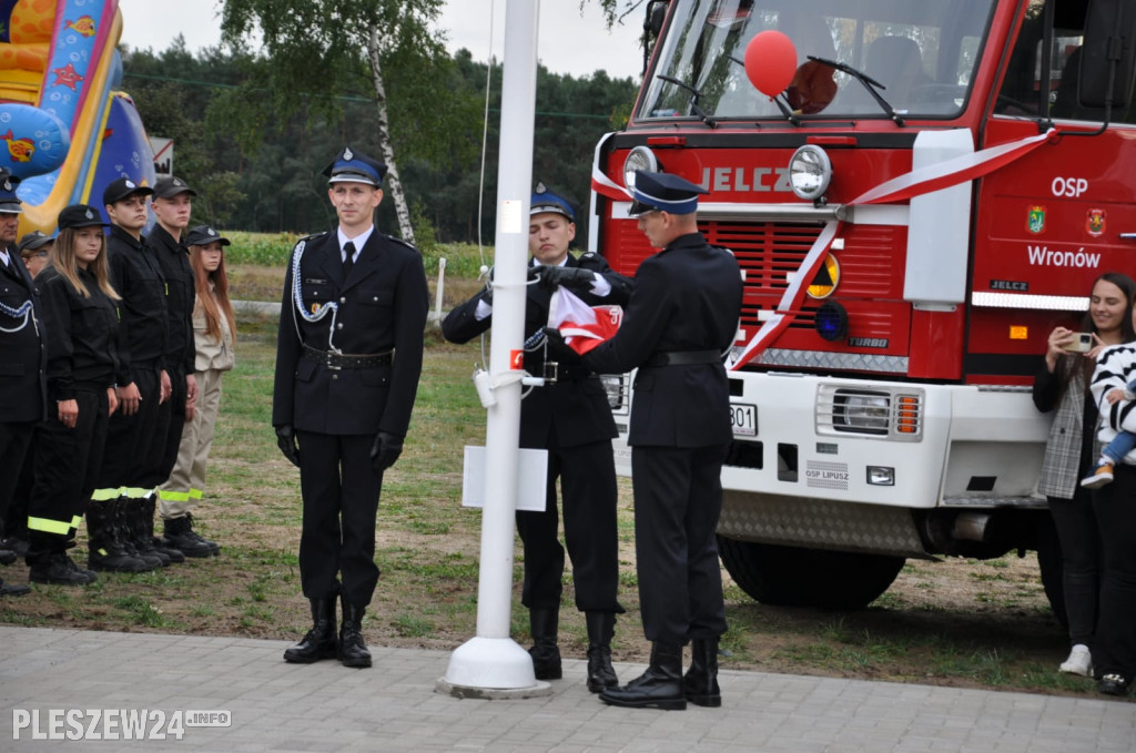 Nadanie sztandaru OSP Wronów