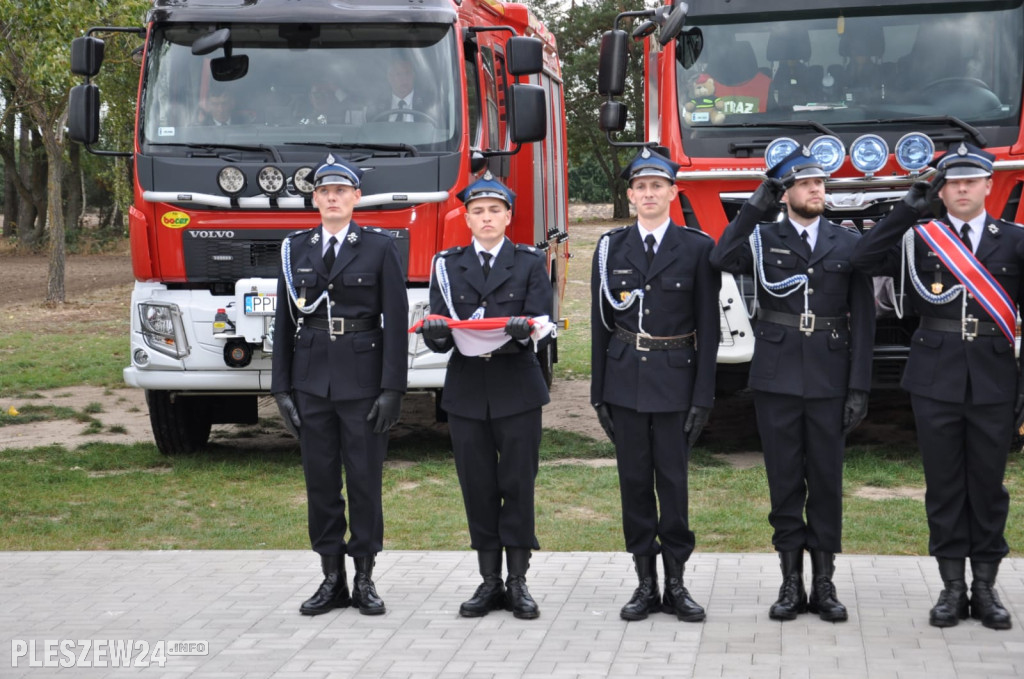 Nadanie sztandaru OSP Wronów