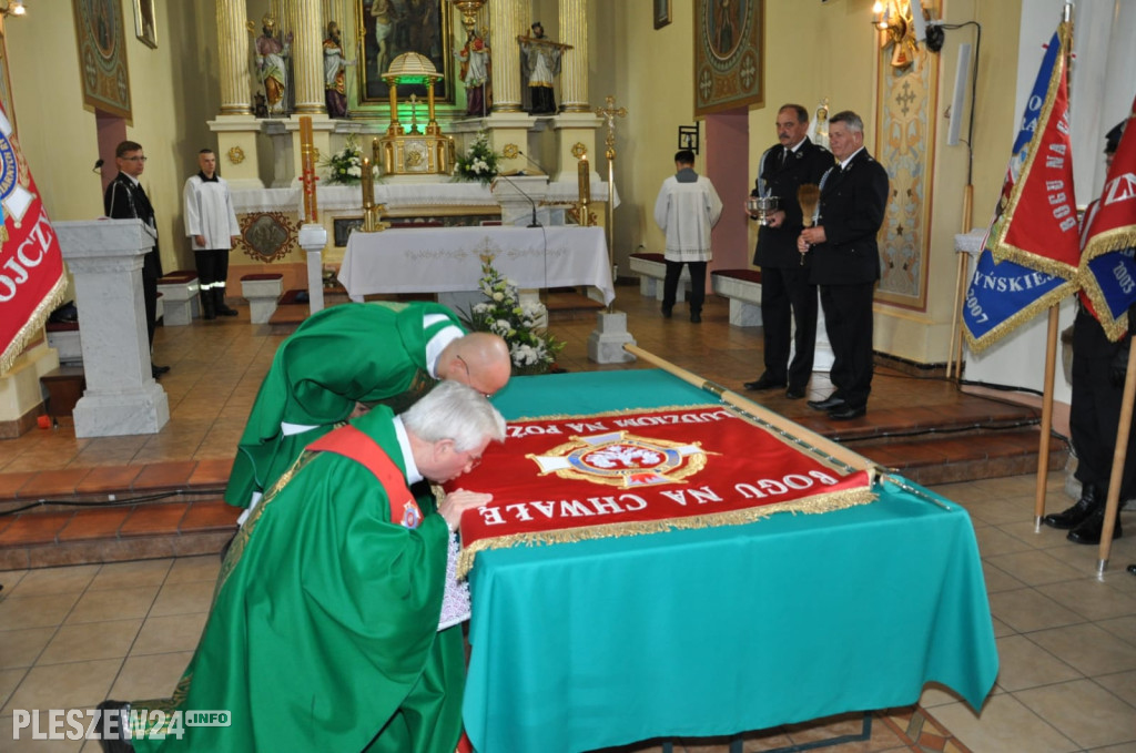 Nadanie sztandaru OSP Wronów