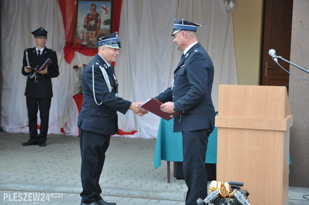 Nadanie sztandaru OSP Wronów