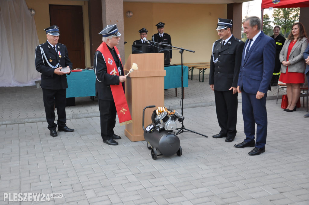 Nadanie sztandaru OSP Wronów