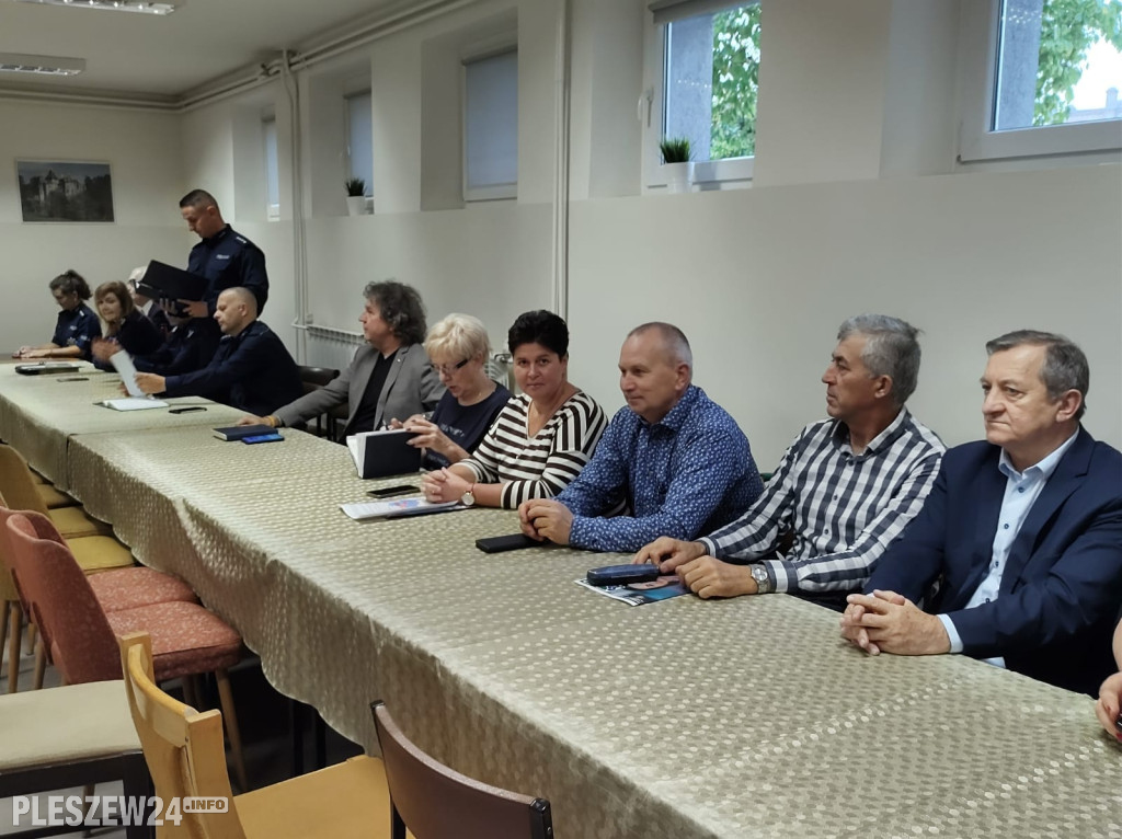 Spotkanie dotyczące bezpieczeństwa w Gołuchowie