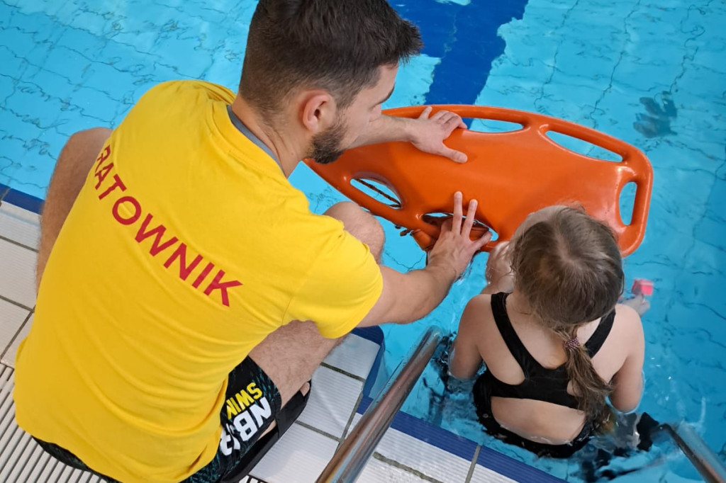 Zawody młodych ratowników