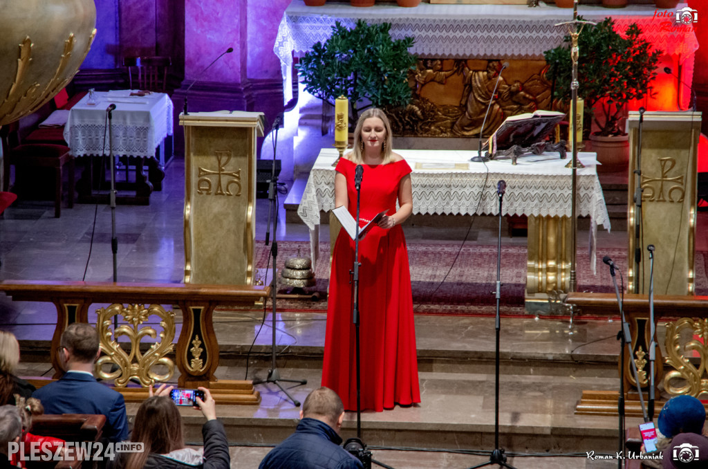 Koncert pieśni patriotycznych w pleszewskiej Farze