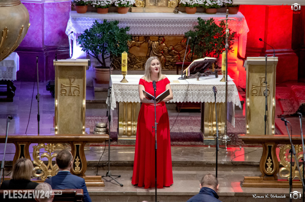 Koncert pieśni patriotycznych w pleszewskiej Farze