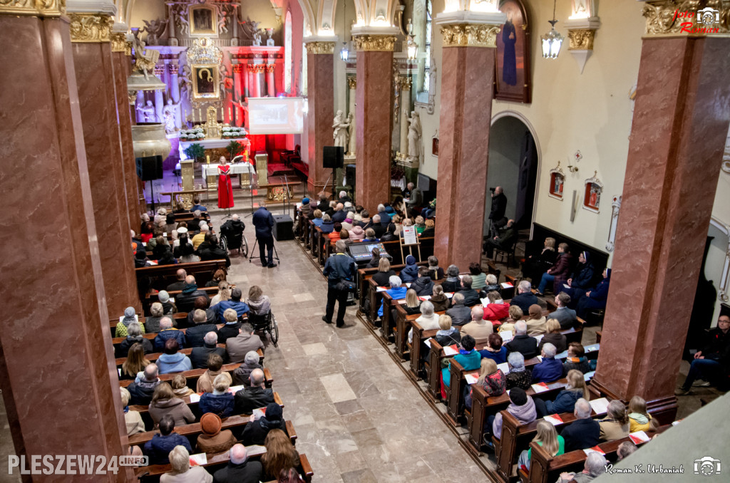 Koncert pieśni patriotycznych w pleszewskiej Farze