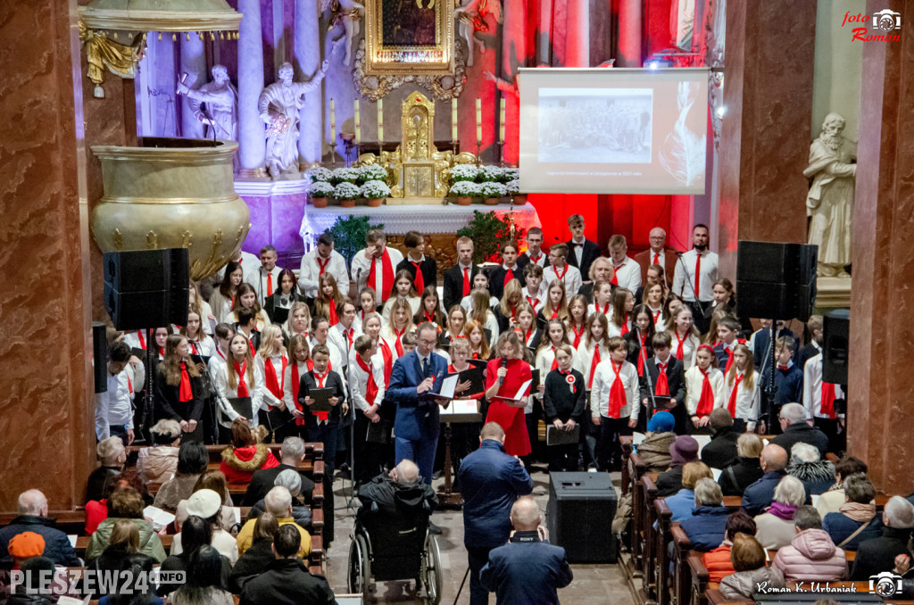 Koncert pieśni patriotycznych w pleszewskiej Farze