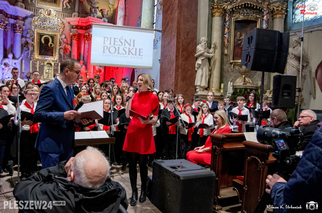 Koncert pieśni patriotycznych w pleszewskiej Farze