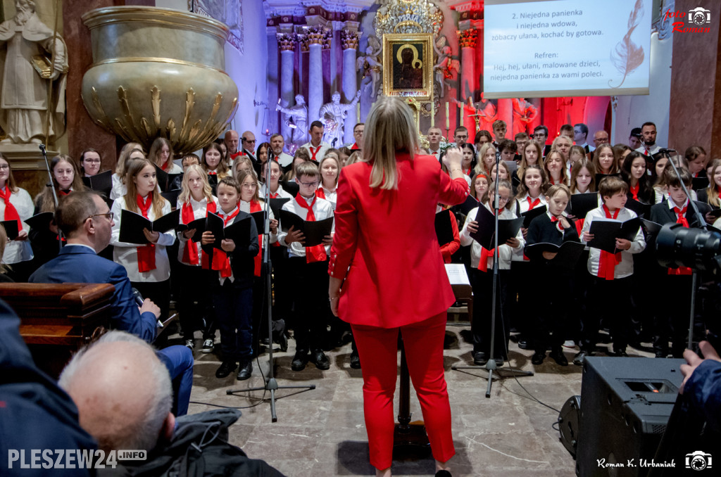 Koncert pieśni patriotycznych w pleszewskiej Farze