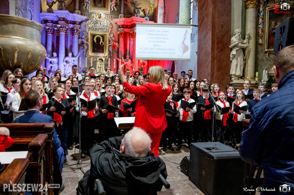 Koncert pieśni patriotycznych w pleszewskiej Farze