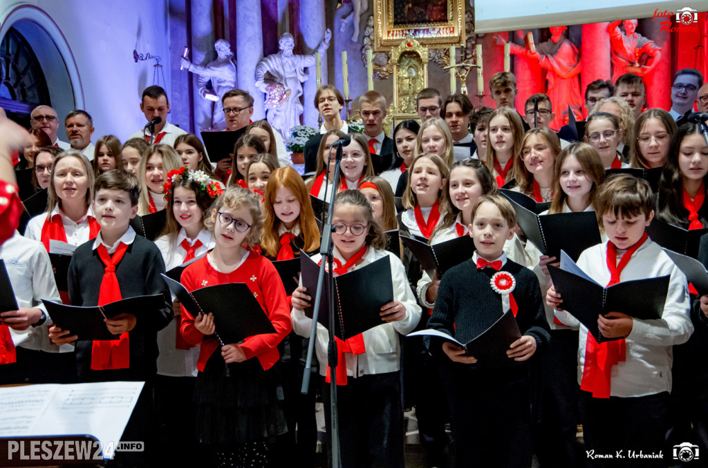 Koncert pieśni patriotycznych w pleszewskiej Farze