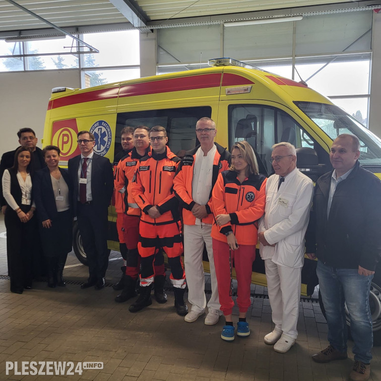 Nowa karetka w PCM w Pleszewie