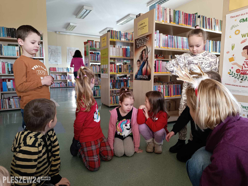 Niespodziewana wizyta w gołuchowskiej bibliotece