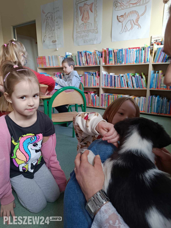 Niespodziewana wizyta w gołuchowskiej bibliotece