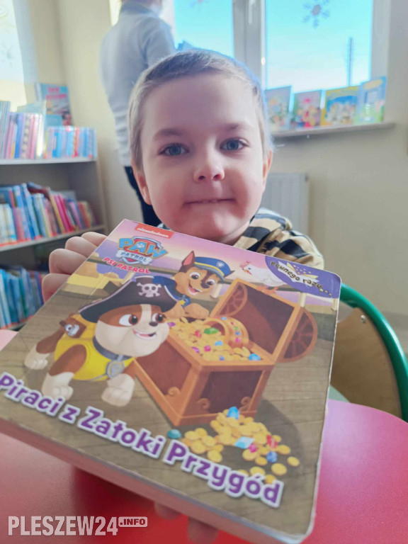 Niespodziewana wizyta w gołuchowskiej bibliotece