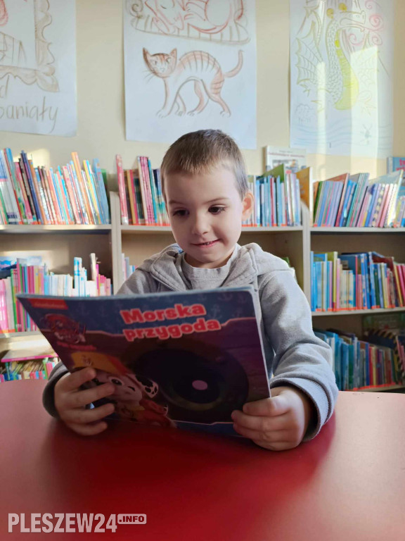 Niespodziewana wizyta w gołuchowskiej bibliotece