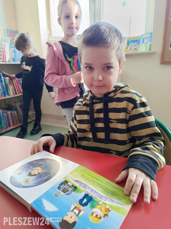 Niespodziewana wizyta w gołuchowskiej bibliotece