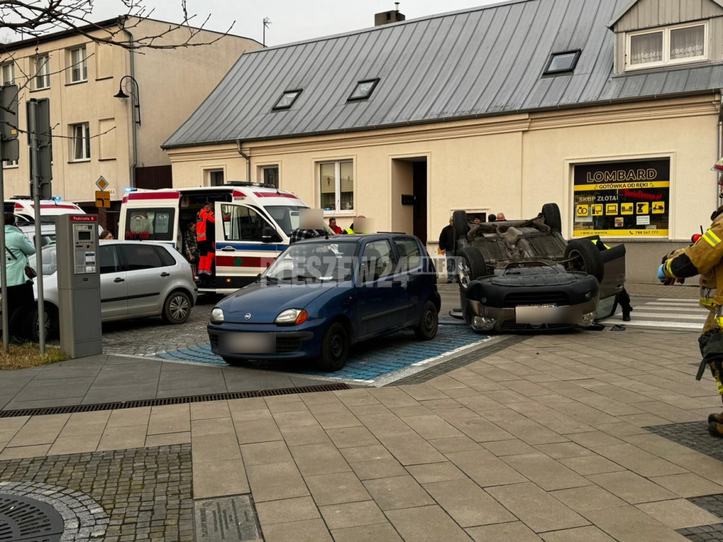 Dachowanie na Placu Powstańców w Pleszewie