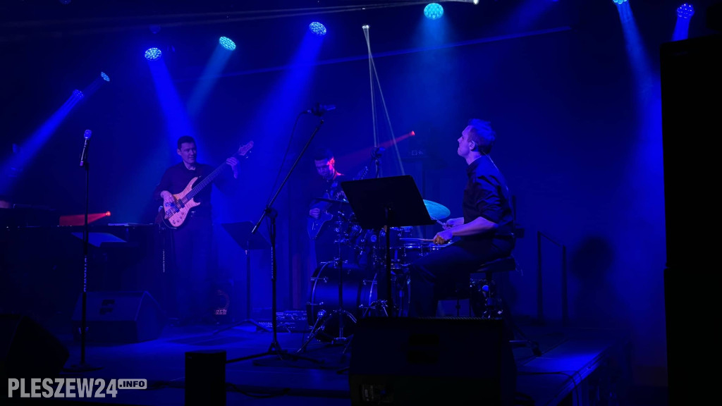 Lekcja muzyki improwizowanej w Zajezdni Kultury