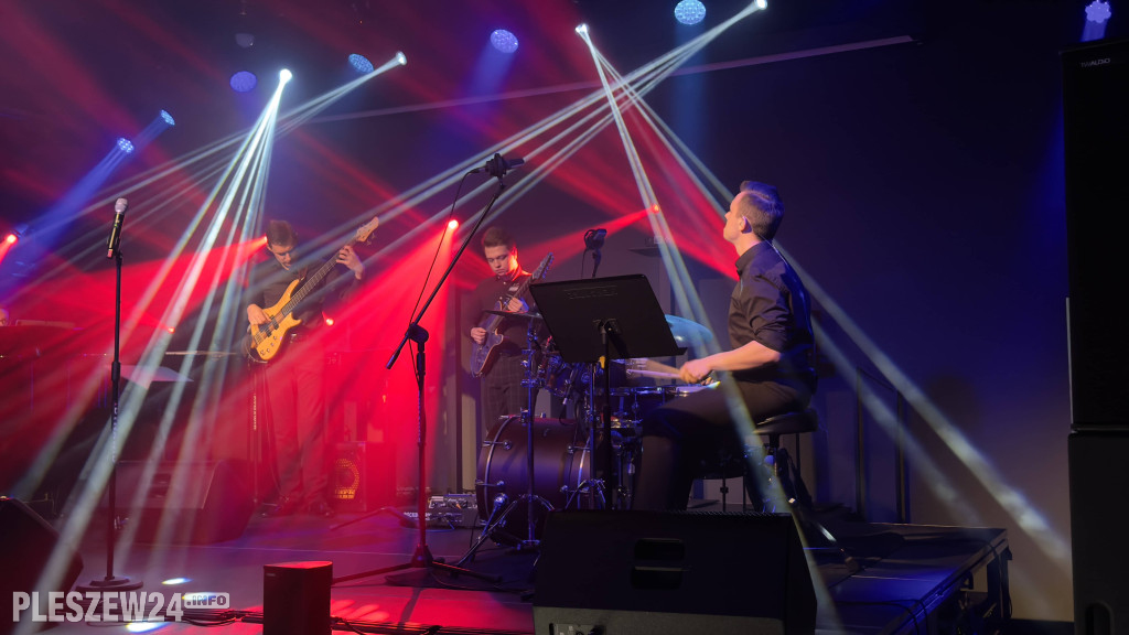 Lekcja muzyki improwizowanej w Zajezdni Kultury