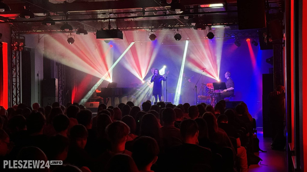 Lekcja muzyki improwizowanej w Zajezdni Kultury