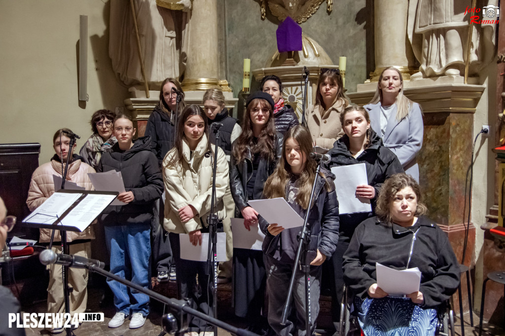 Liturgia Wielkiego Piątku w Farze