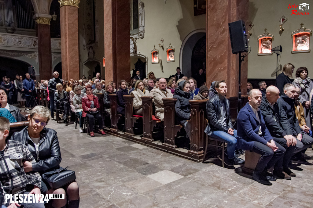 Liturgia Wielkiego Piątku w Farze