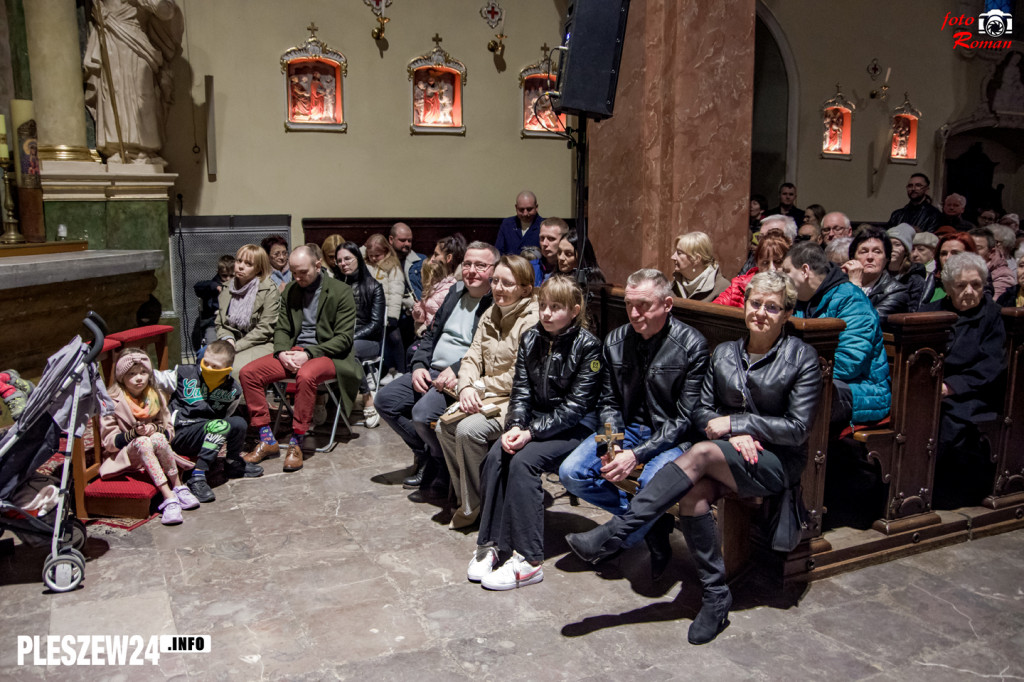 Liturgia Wielkiego Piątku w Farze