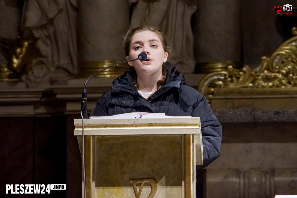 Liturgia Wielkiego Piątku w Farze