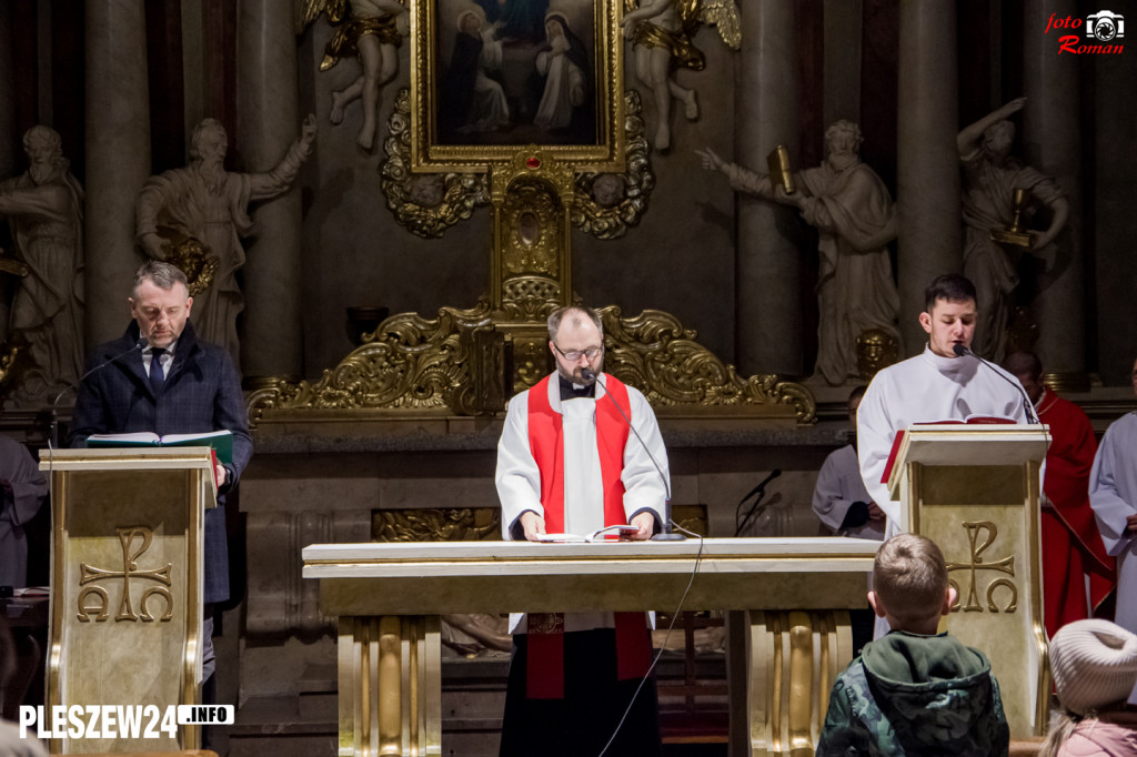 Liturgia Wielkiego Piątku w Farze