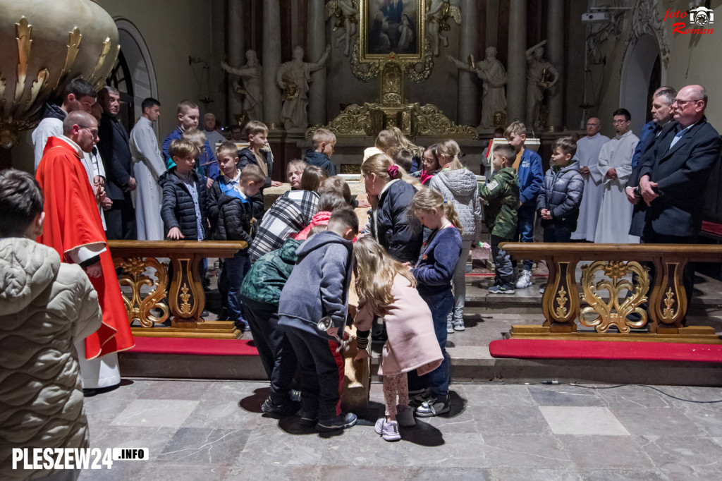 Liturgia Wielkiego Piątku w Farze
