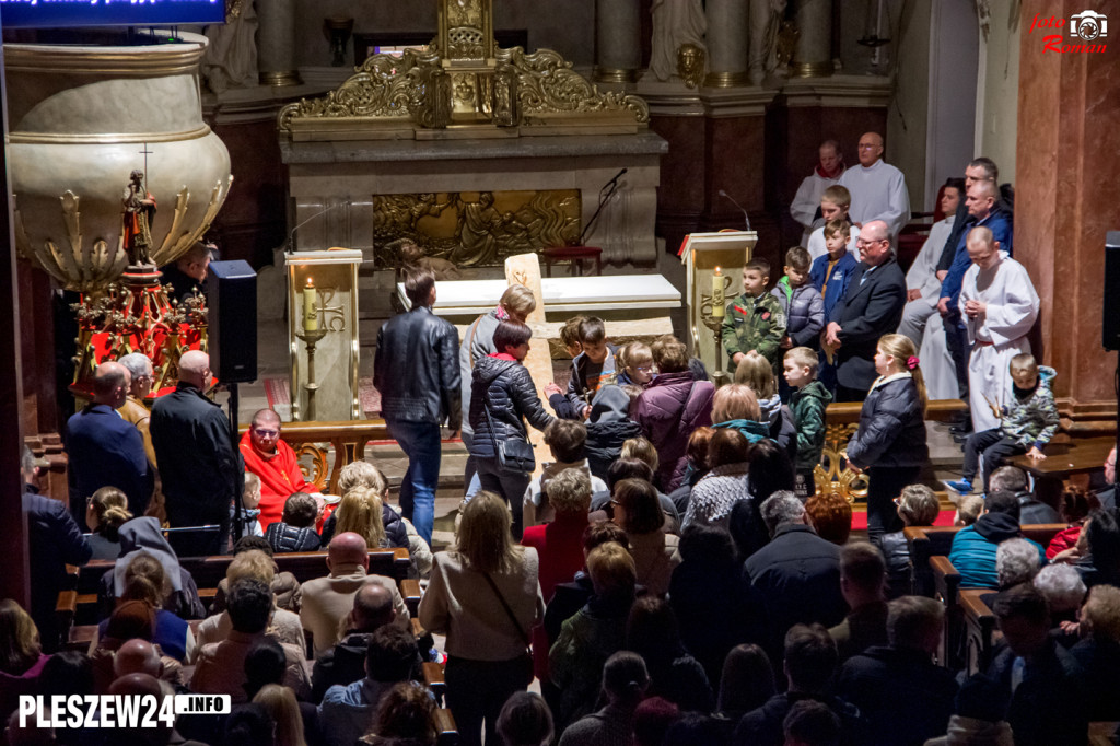 Liturgia Wielkiego Piątku w Farze