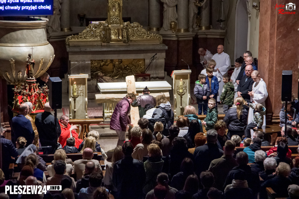 Liturgia Wielkiego Piątku w Farze