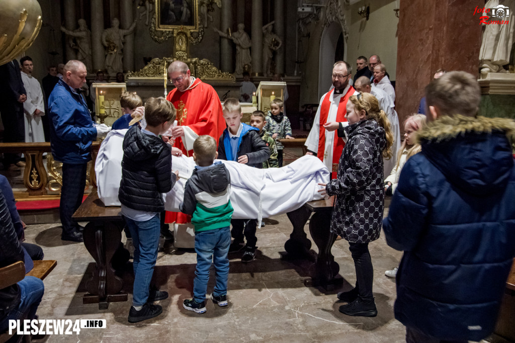 Liturgia Wielkiego Piątku w Farze