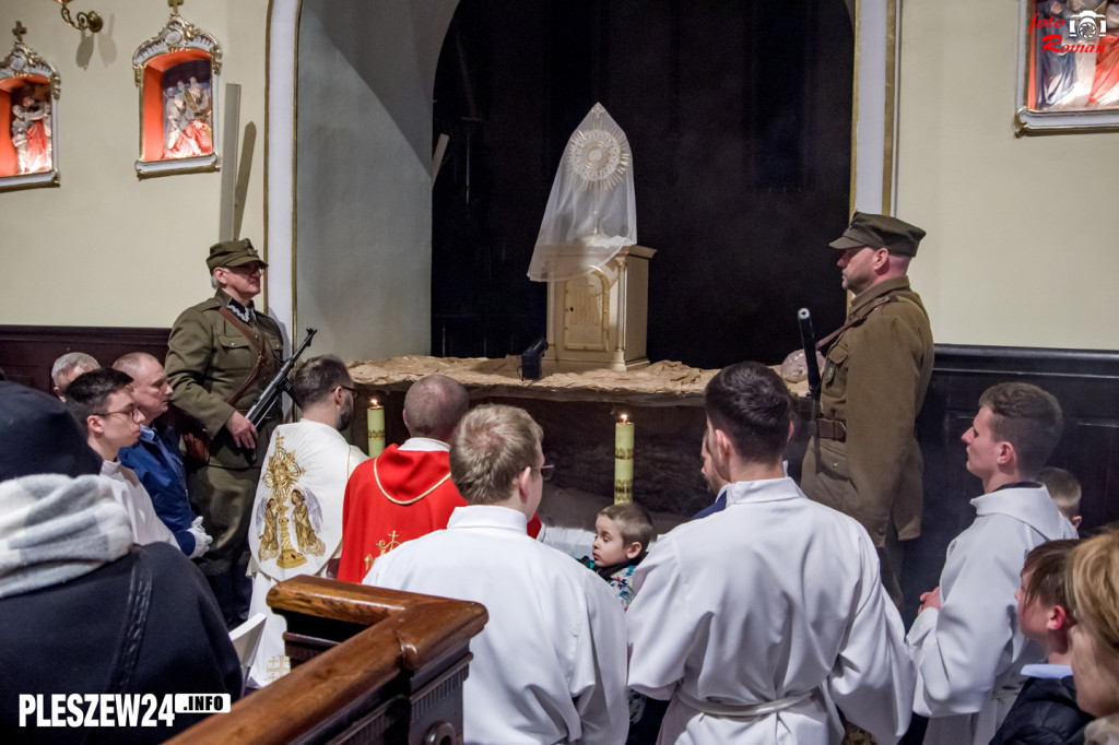 Liturgia Wielkiego Piątku w Farze