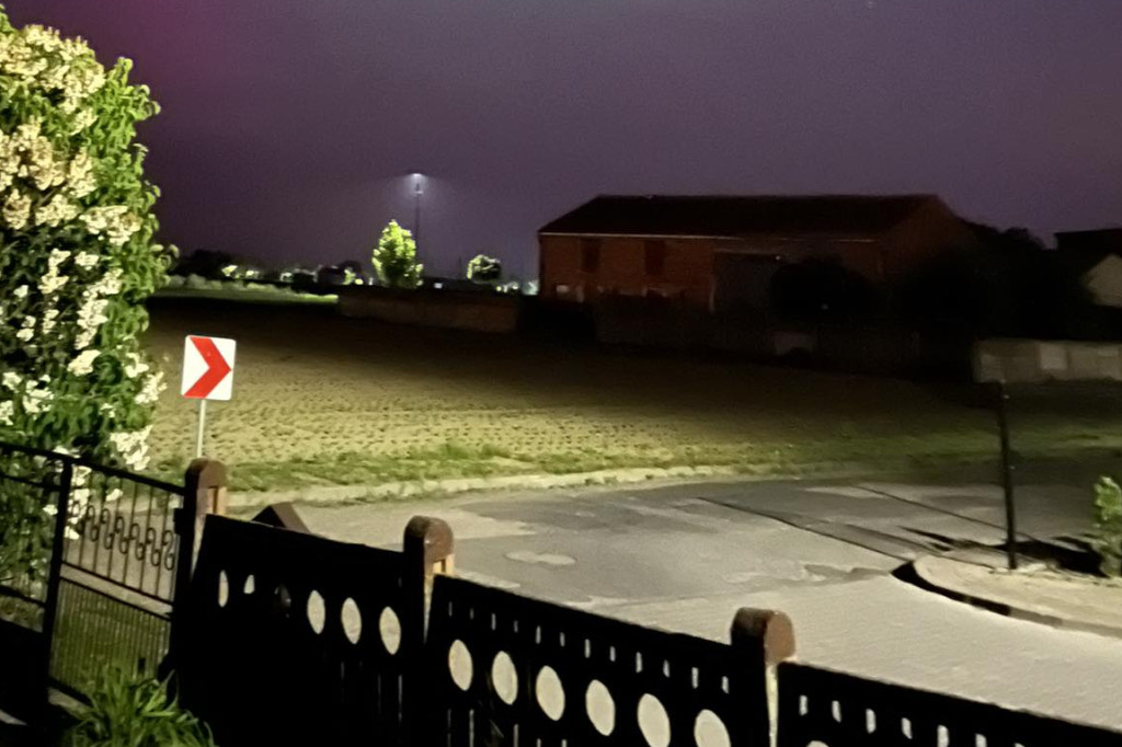Zorza polarna nad Pleszewem - zdjęcia czytelników