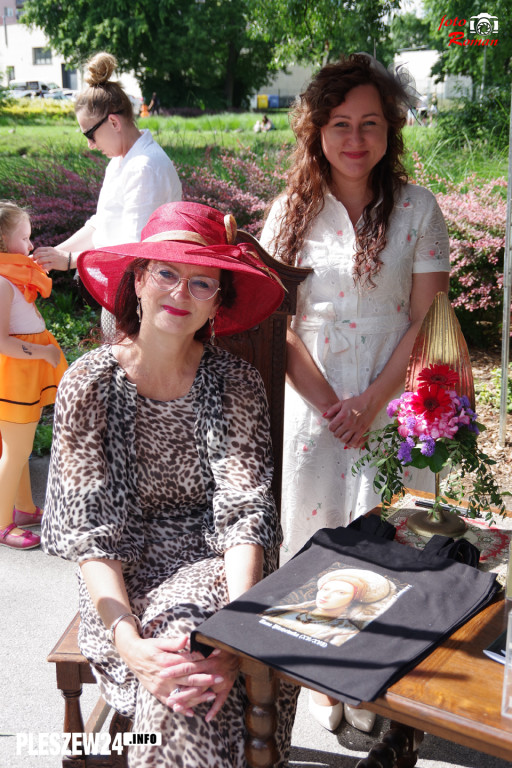 Festyn z historią w tle. Anna Pleszewska w parku