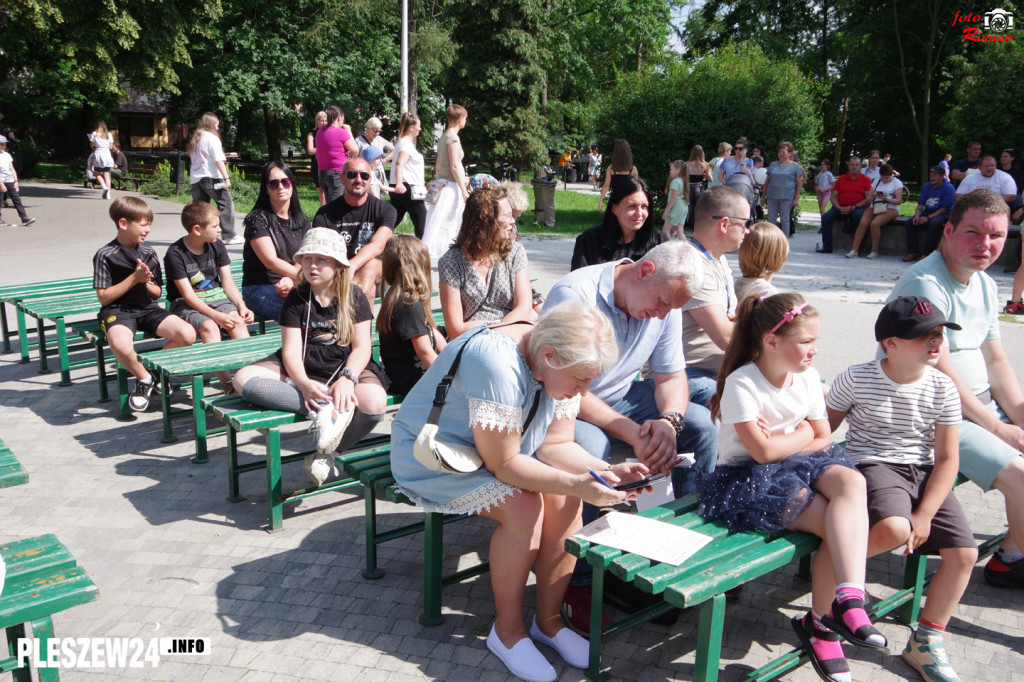 Festyn z historią w tle. Anna Pleszewska w parku