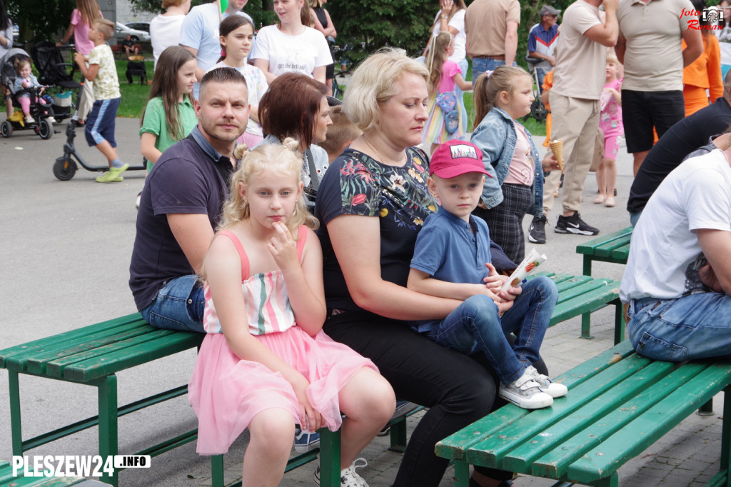 Festyn z historią w tle. Anna Pleszewska w parku
