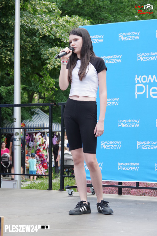 Festyn z historią w tle. Anna Pleszewska w parku