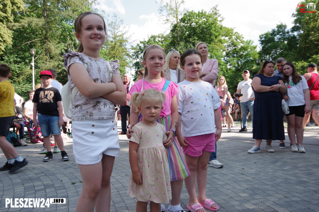 Festyn z historią w tle. Anna Pleszewska w parku