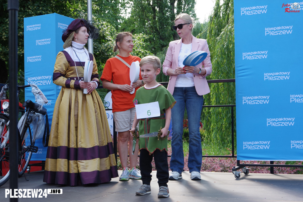 Festyn z historią w tle. Anna Pleszewska w parku