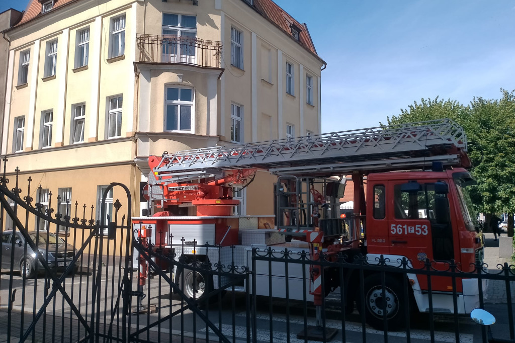 Straż pożarna w akcji przy pleszewskiej Farze