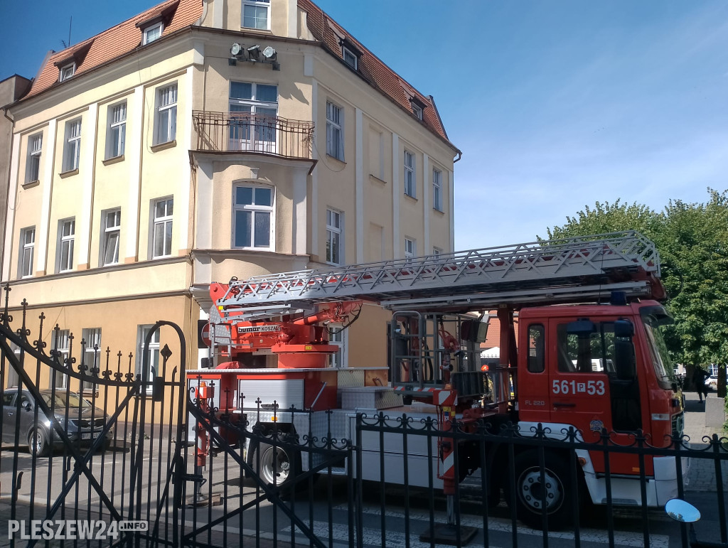 Straż pożarna w akcji przy pleszewskiej Farze