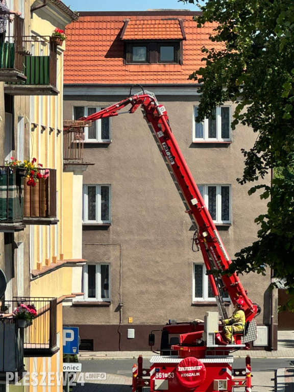 Straż pożarna w akcji przy pleszewskiej Farze