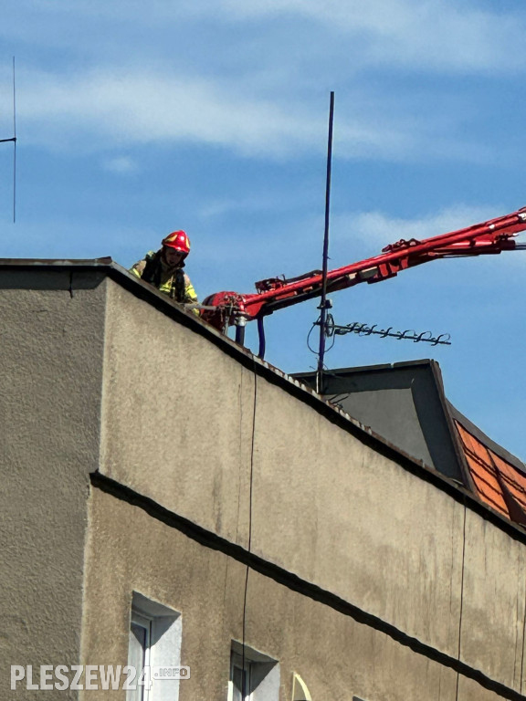 Straż pożarna w akcji przy pleszewskiej Farze