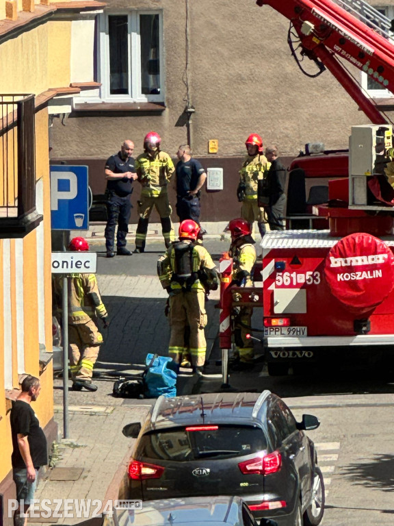 Straż pożarna w akcji przy pleszewskiej Farze