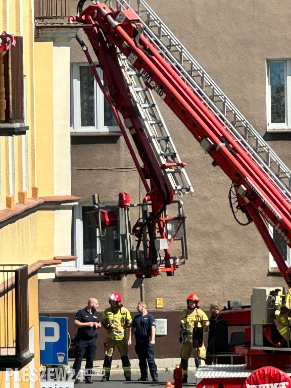 Straż pożarna w akcji przy pleszewskiej Farze