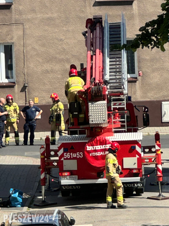 Straż pożarna w akcji przy pleszewskiej Farze